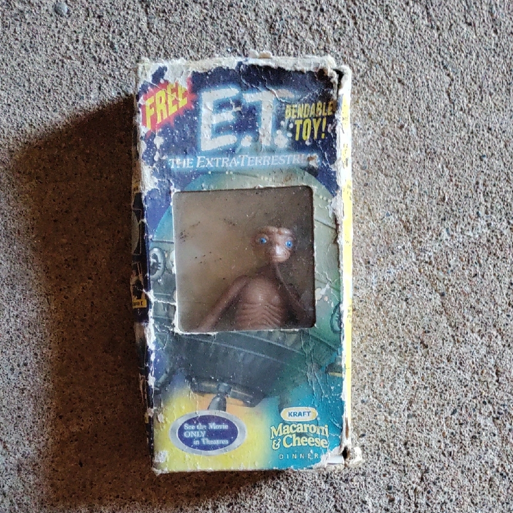 E.T. Bendable Toy - Brown